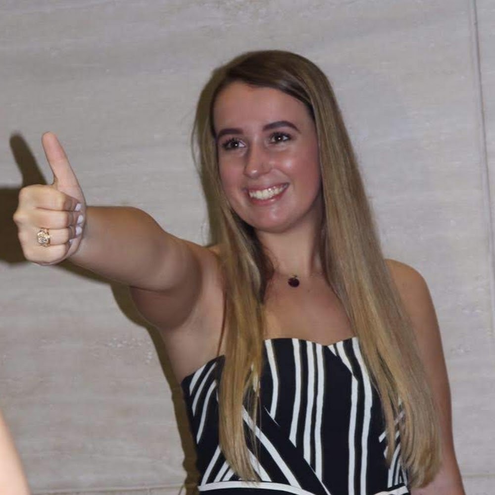 Meet your Posher, Courtney